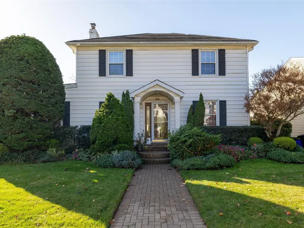 96 Dorchester Road, Rockville Centre, NY 11570