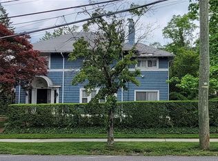 4649 Douglaston Pkwy, Little Neck, NY 11362