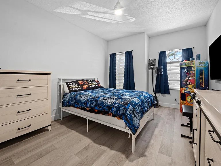 10761 Pelican Dr — Photo 12