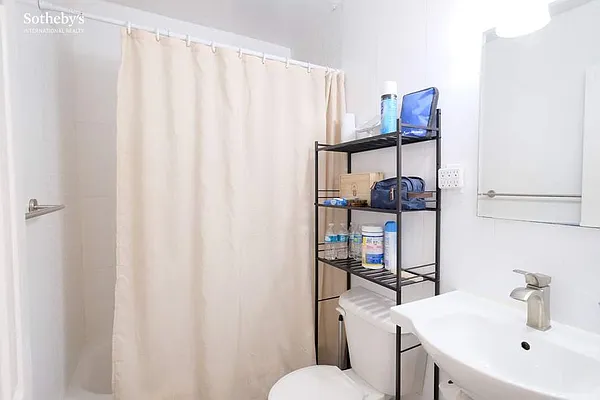 Rented by Sotheby's International Realty | media 17