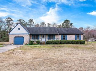 6124 Kenmere Ln, Smithfield, VA 23430
