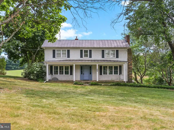 18373 Lickey Mill Rd, Purcellville, VA 20132