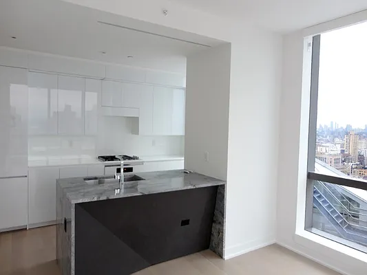 Rented by Sotheby's International Realty | media 41