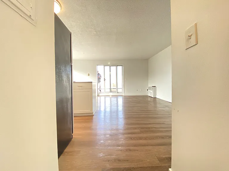 George Apartments - 625 3rd Street Southwest - 5 — Photo 22