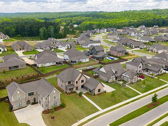5th image of 3024 Blackridge South Blvd