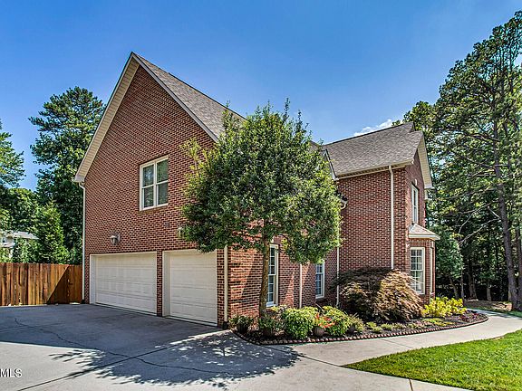 2nd image of 11406 Bancroft Ln