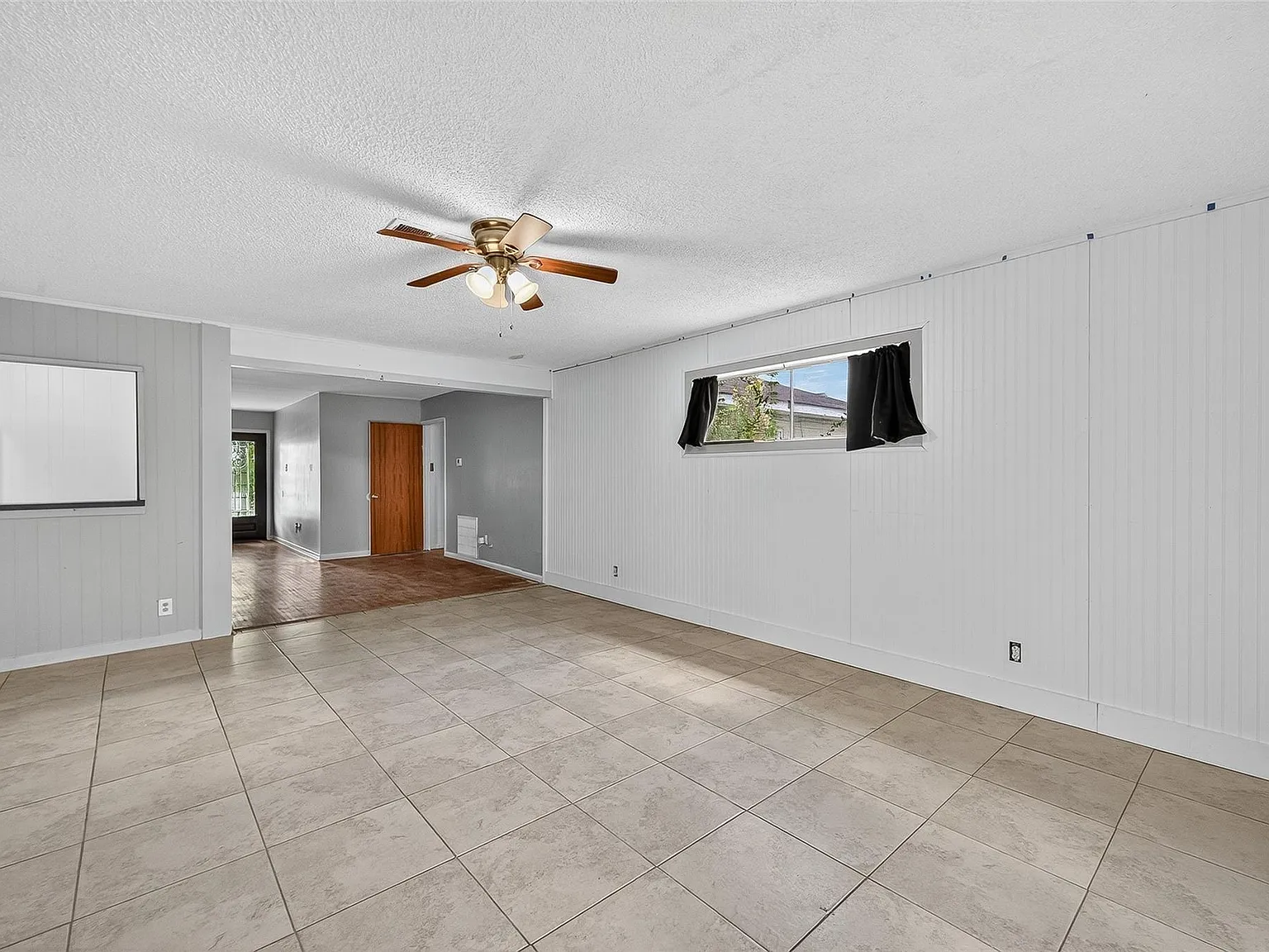 3 bed, 2.0 bath, 1787 sqft, $2,000 — Photo 3