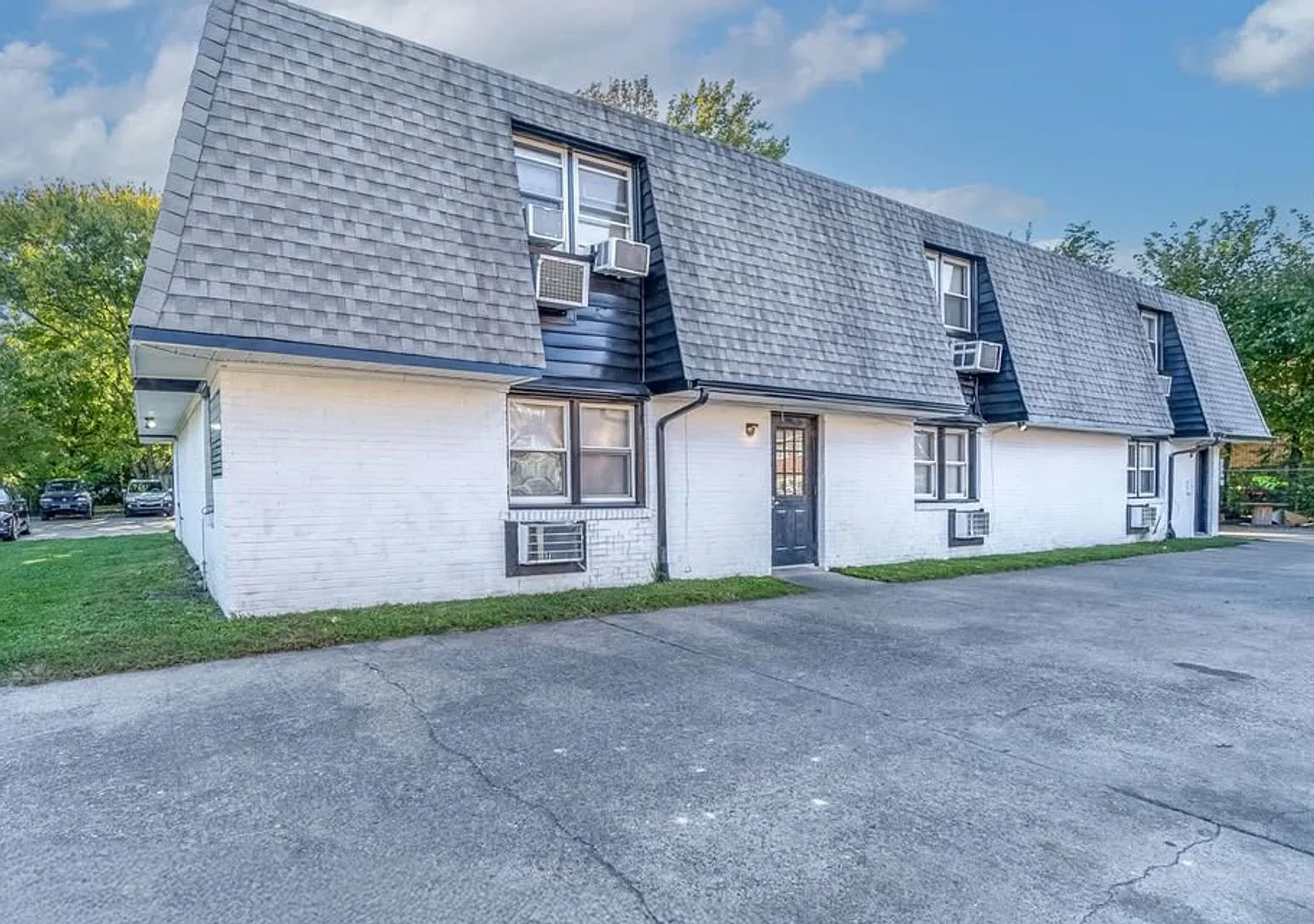 519 Ashlawn Drive — Photo 1