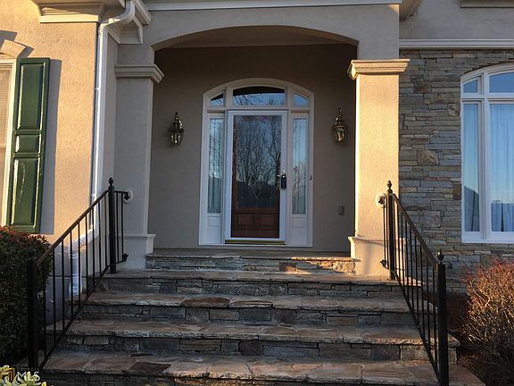 2nd image of 4315 Burgomeister Pl