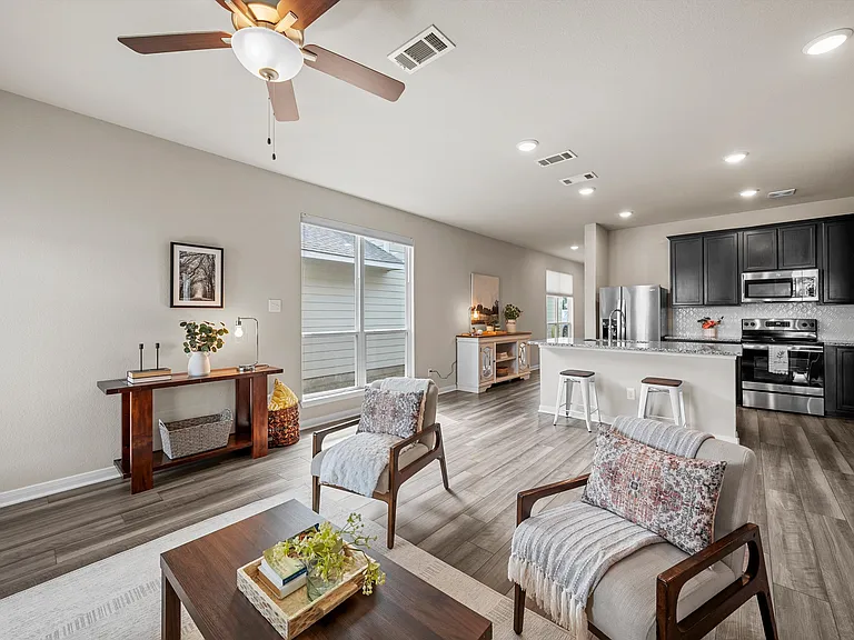 1524 Elise Ave — Photo 6
