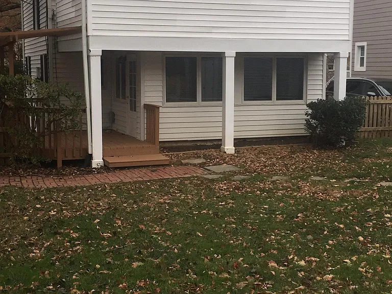 208 W George Mason Rd — Photo 3