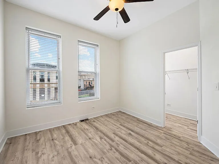 2756 W Monroe St #CH — Photo 15