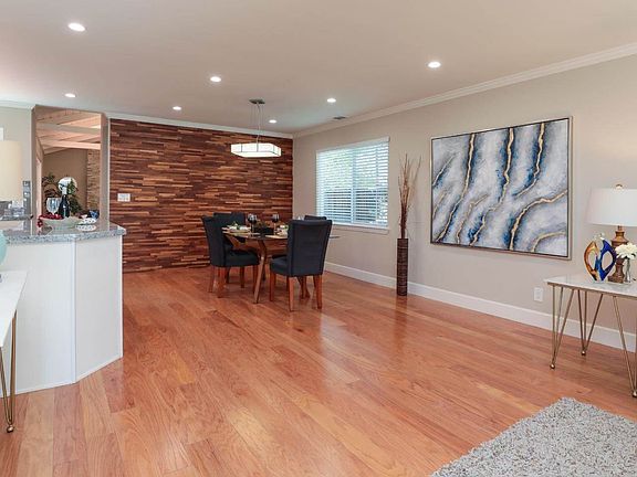 4th image of 2151 Ashton Ave
