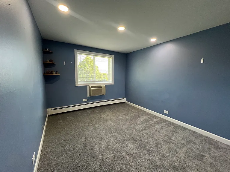 1880 Bonnie Ln #302 — Photo 19