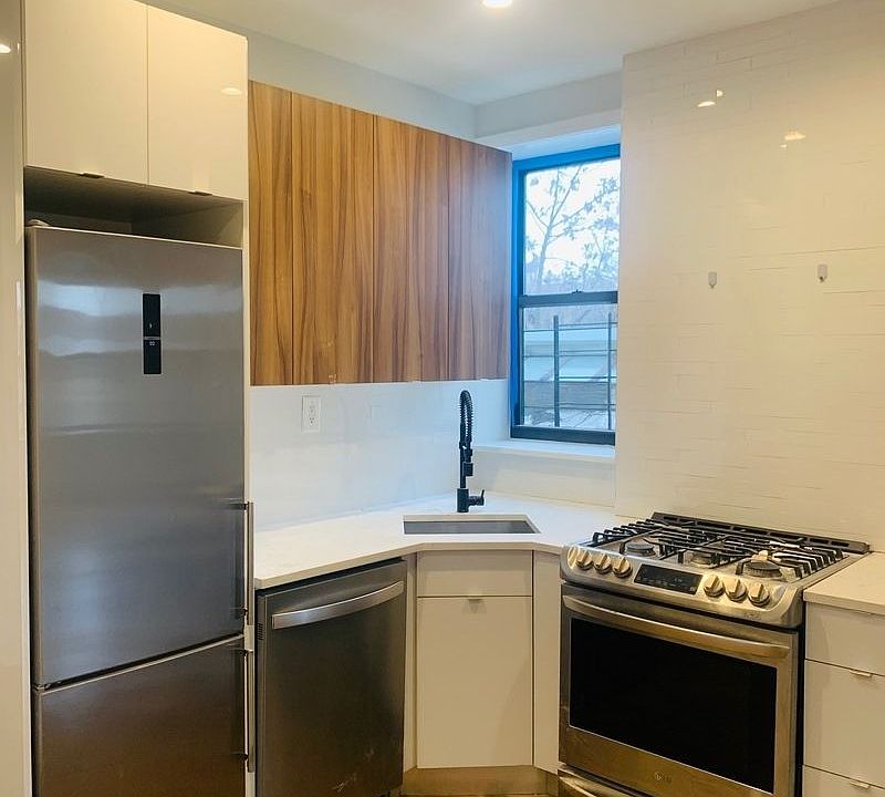 1st image of 249 Midwood St #11