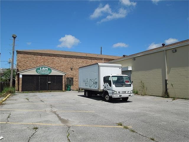 1st image of 7519 W Judge Perez Dr