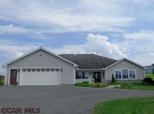 140 Dove Ln, Centre Hall, PA 16828