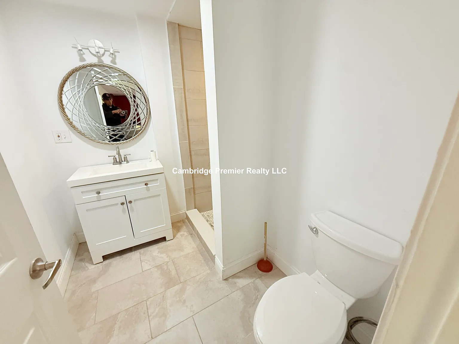 6 bed, $5,100 — Photo 3
