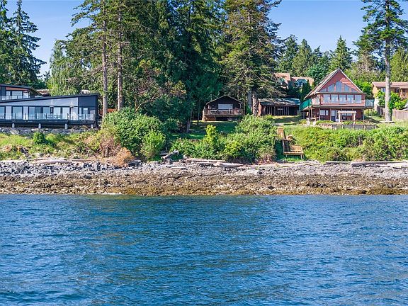 2nd image of 1378 Reef Rd