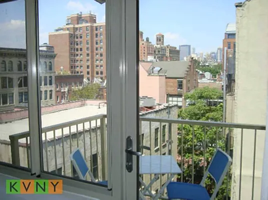 Rented by KVNY Soho | media 42