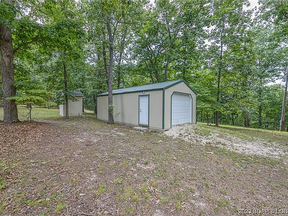 4th image of 32523 English Garden Dr