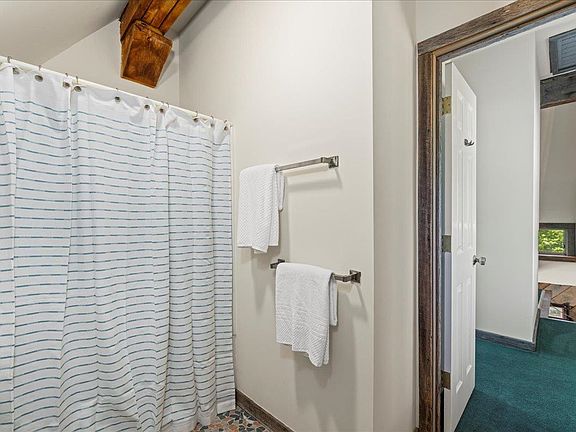 24th image of 6602 Middlebrook Rd