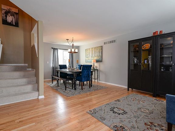 4th image of 8493 Preston Ct