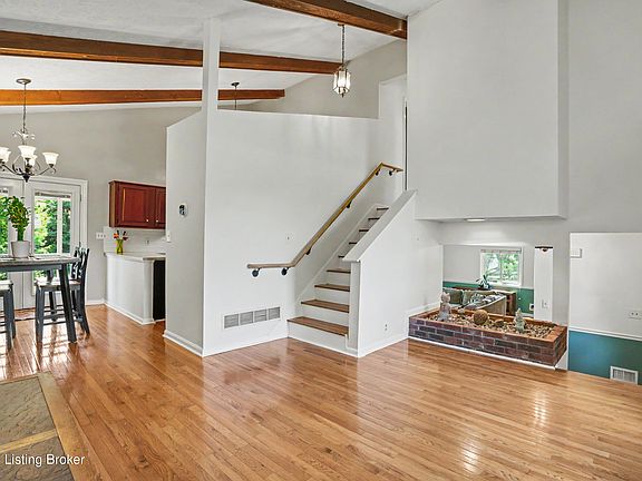 4th image of 216 Shakeland Dr