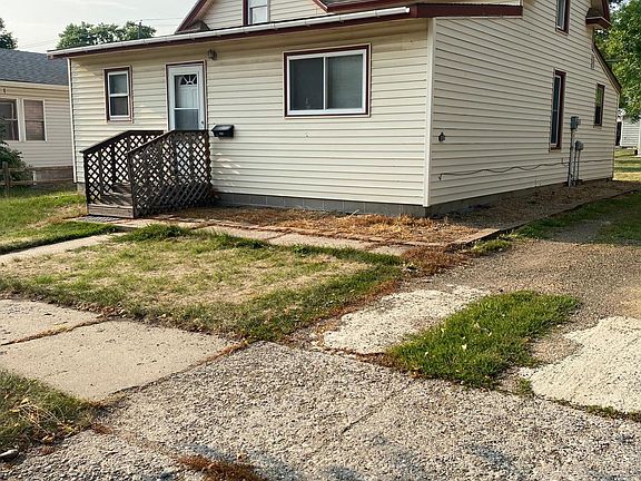 2nd image of 215 E Broadway St