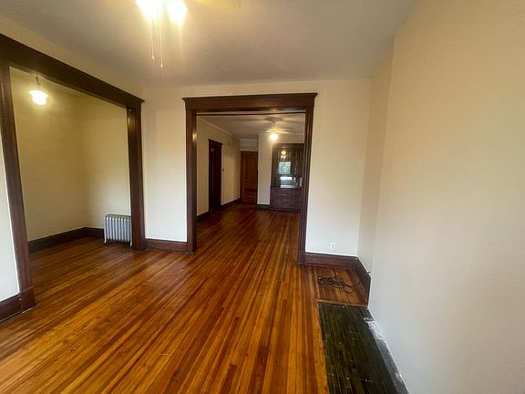 3rd image of 2703 N Ashland Ave #2