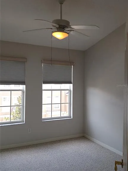 3043 Pointeview Dr — Photo 16