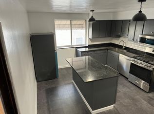 135 Morewood Ave #2A, Pittsburgh, PA 15213