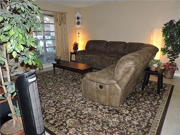 4th image of 1689 Palace Dr