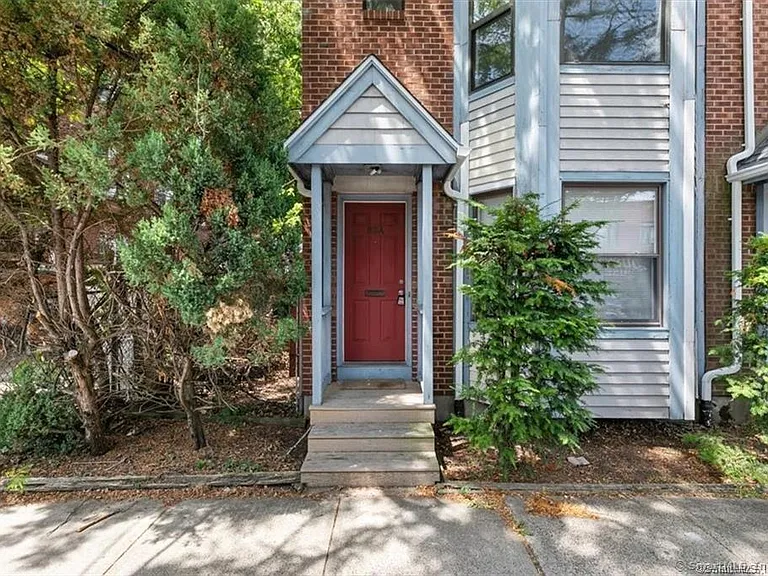 86 Howe St #A — Photo 1