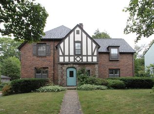 2011 Waite Ave, Kalamazoo, MI 49008