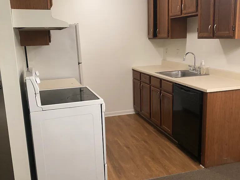 43256 Mound Rd #504 — Photo 6