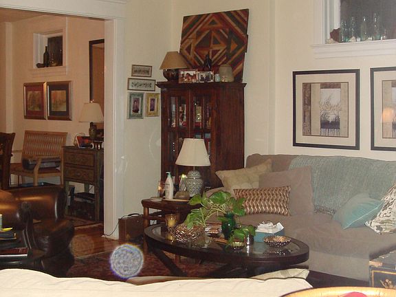 3rd image of 2619 Ditmars Blvd