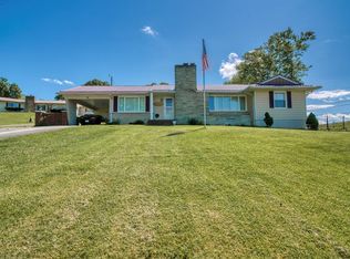 135 Flannagan Dr, Bristol, VA 24202