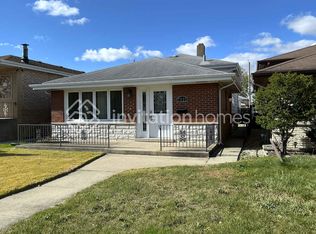 7522 Lockwood Ave, Burbank, IL