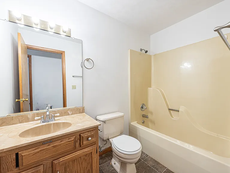 280 Lee Ct — Photo 14