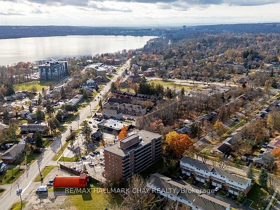 4th image of 414 Blake St #706