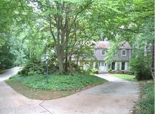 5101 Meadowlake Ln, Atlanta, GA 30338
