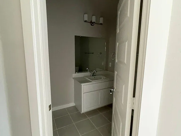 1101 Mahogany Dr — Photo 6