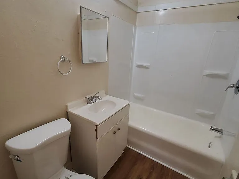 3866 N Port Washington Rd. - 8 Unit — Photo 12