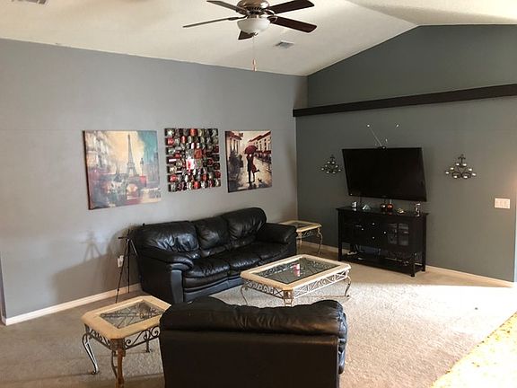 4th image of 2707 Blackwood Dr