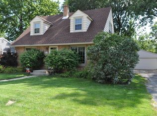 W167N8436 Theodore Ave, Menomonee Falls, WI 53051