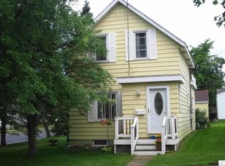 203 5th St NW, Chisholm, MN 55719