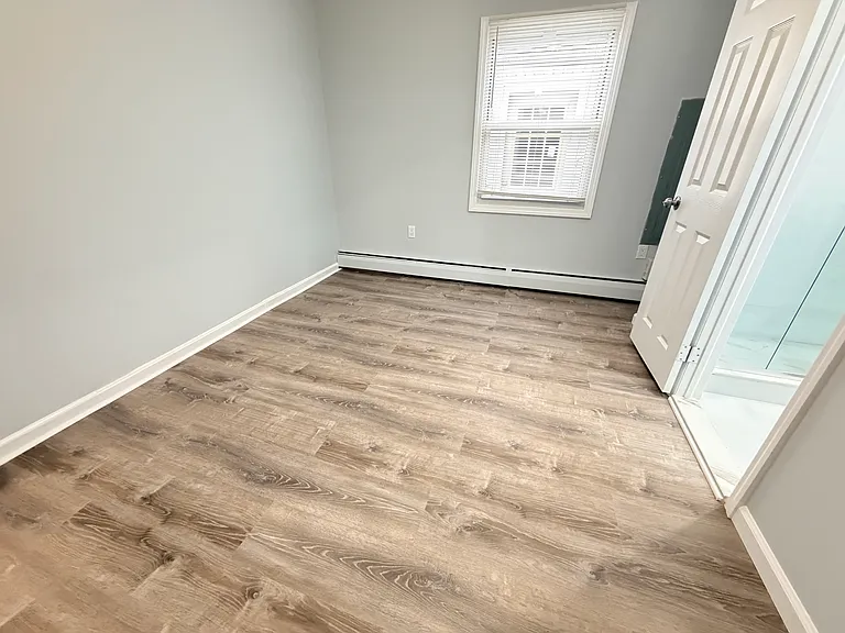 190 Meridian Rd — Photo 10