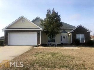 302 Wynfield Ln, Bonaire, GA
