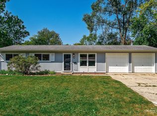 54 Sierra Rd, Montgomery, IL 60538